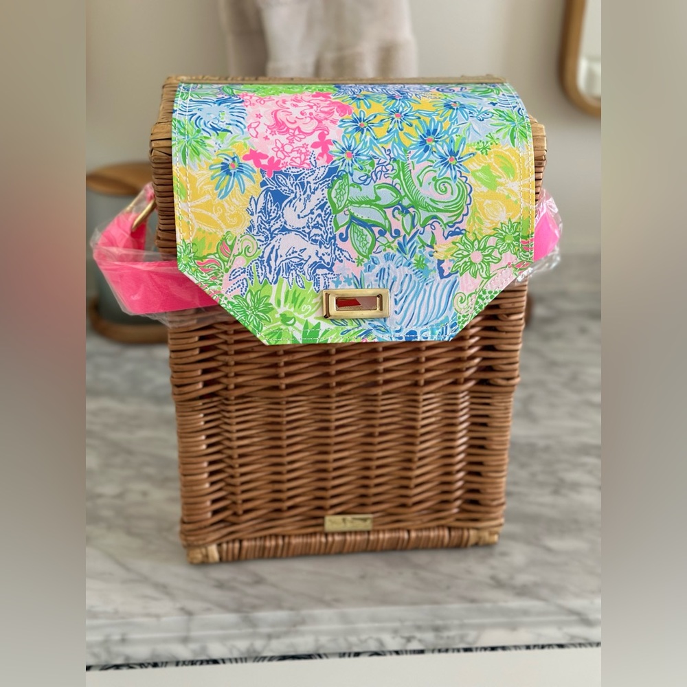NEW Exclusive 60th Anniversary Cheek to Cheek print. Lilly Pulitzer
